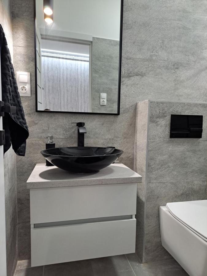 Belvarosi Lux Apartman วาชาโรชนาเมนี ภายนอก รูปภาพ