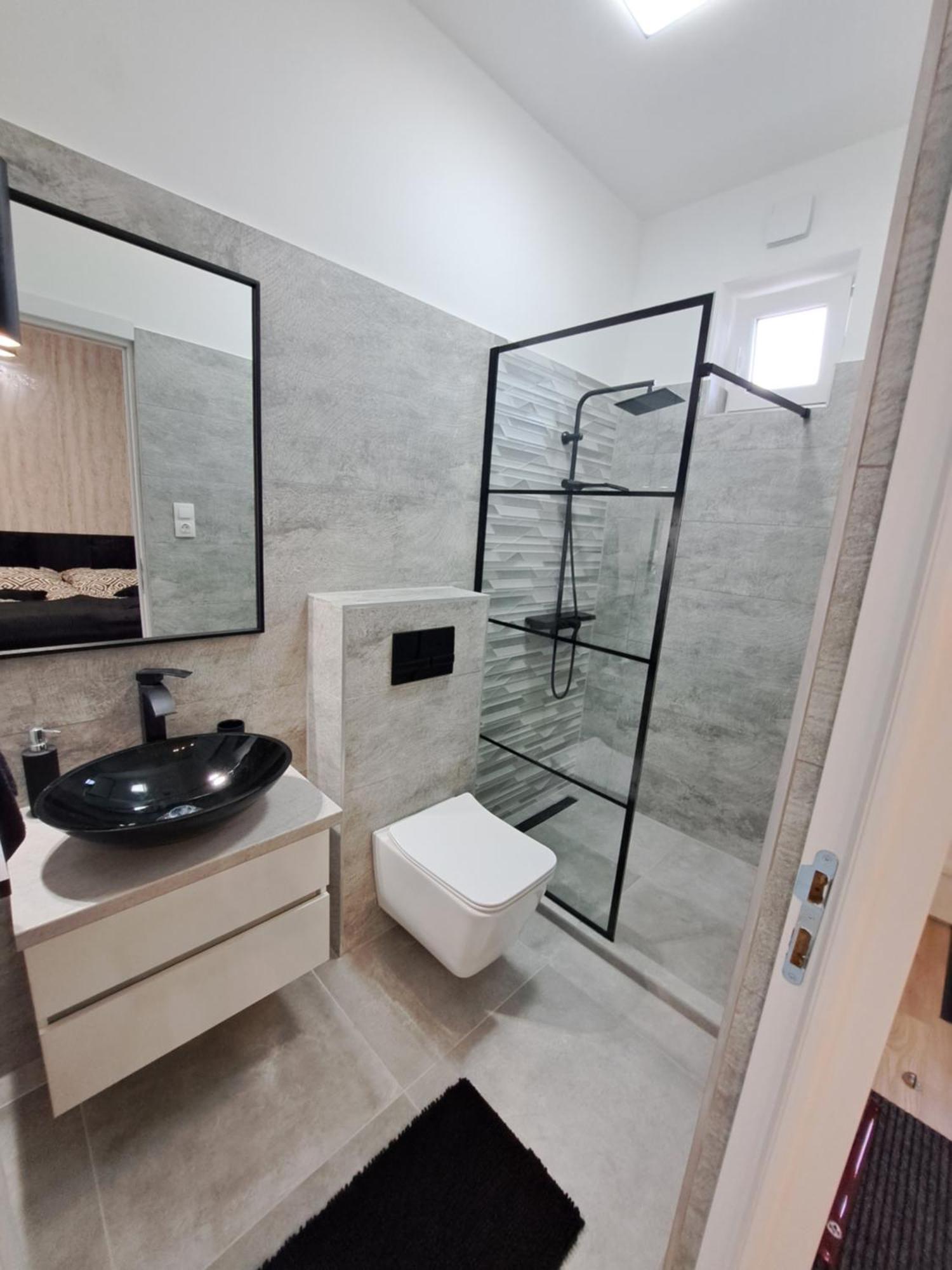 Belvarosi Lux Apartman วาชาโรชนาเมนี ห้อง รูปภาพ